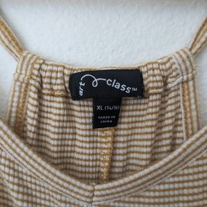 Yellow flowy tank top from Art Class size XL